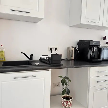 بيت ضيافة Nearby Romantic Retreat R