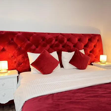 Nearby Romantic Retreat R