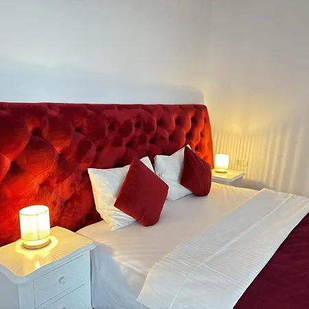 Nearby Romantic Retreat R