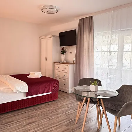Nearby Romantic Retreat R