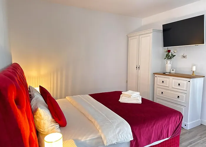 Nearby Romantic Retreat R 3*