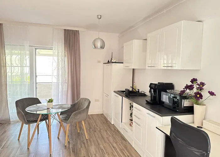 Casa de hóspedes Nearby Romantic Retreat R