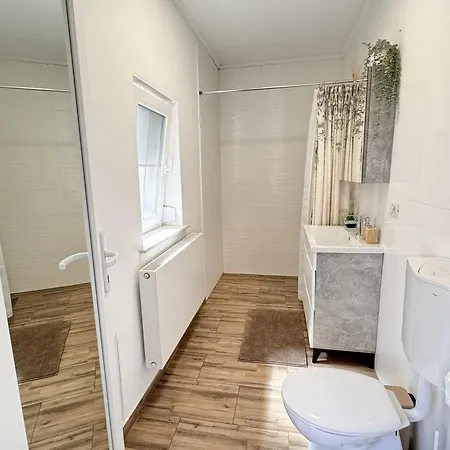Nearby Romantic Retreat R בית הארחה 3*