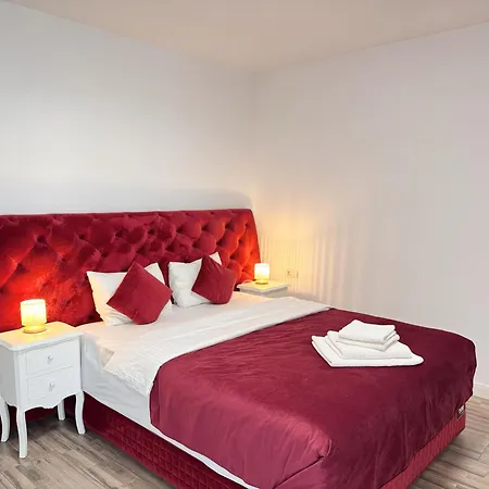 Nearby Romantic Retreat R 3*