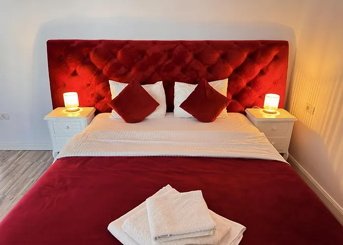 Guest house Nearby Romantic Retreat R